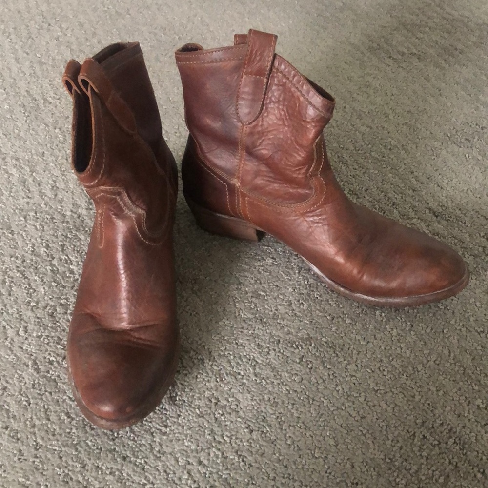 Frye short western boots